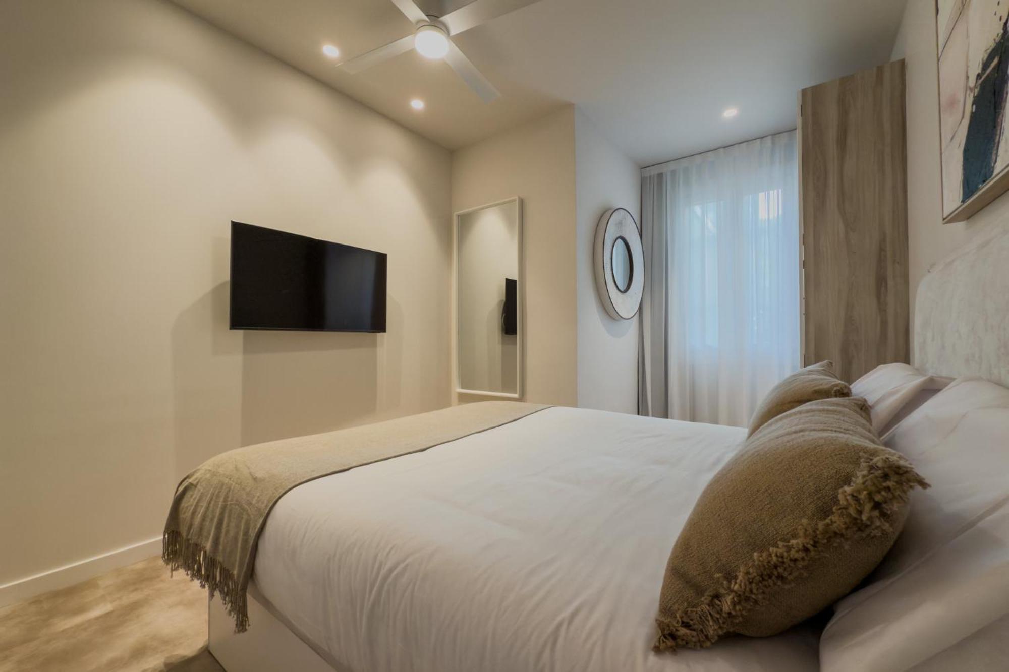 Barcelona Aura Apartments Оспиталет-де-Льобрегат Экстерьер фото